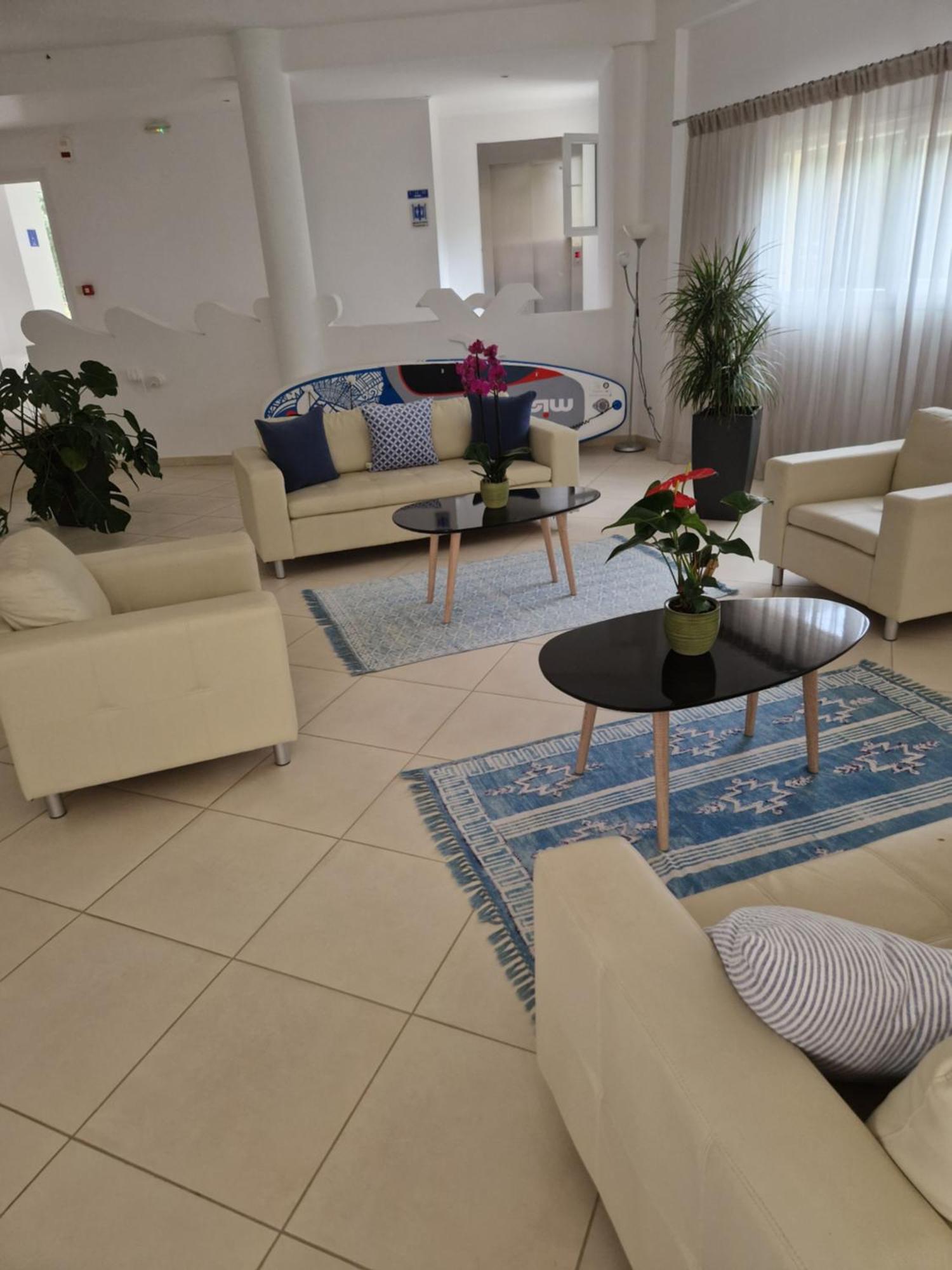 Menes Hotel Yénion Eksteriør bilde